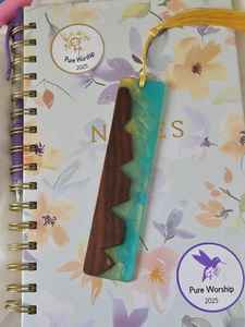 Premium Handmade Resin Craft Resin And Wooden Bookmarks For Books Diaries And <b>Planners</b> - Product Image 2