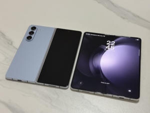 Điện thoại thông minh màn hình gập 7.6 inch <span class=keywords><strong>Galaxy</strong></span> Z FOLD 5 đã qua sử dụng - Product Image 1