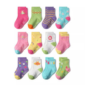 Usine bas quantité minimale de commande couleur et <span class=keywords><strong>taille</strong></span> personnalisées hiver épais bébé intérieur anti-dérapant mignon marche chaussettes de sol avec des prix bon marché - Product Image 3