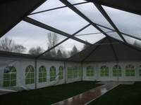 Tente de mariage transparente à structure en aluminium imperméable de 40 pieds avec table et chaises pour 300 invités