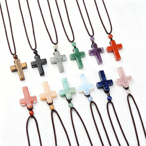 Collane Regolabili <span class=keywords><strong>con</strong></span> Ciondolo a Croce in Pietra Preziosa Cristiana, Collane <span class=keywords><strong>con</strong></span> Ciondolo a Croce in Diaspro Rosso, Quarzo Rosa e Ametista - Product Image 5