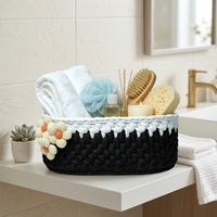 Panier de rangement en corde tressée à la main avec fleur décorative, noir et blanc, panier de rangement bicolore pour la salle de bain, pour serviettes et articles de toilette
