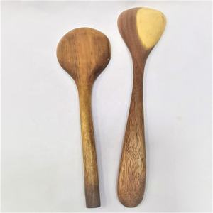Utensilios de Cocina Ecológicos de Madera de Acacia, Juego de 2 Cucharas para Servir y Espátula Plana para Utensilios Antiadherentes, 100% Hechos a Mano, Estilo Americano - Product Image 6