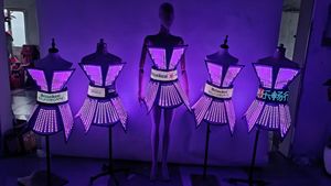 Robe LED pour <span class=keywords><strong>femme</strong></span> avec jupe argentée sexy, costume de scène pour DJ, <span class=keywords><strong>chanteuse</strong></span>, costume de cosplay - Product Image 2