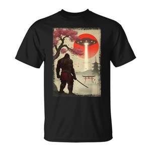 Camiseta gráfica vintage japonesa Samurai Bigfoot Ufo Ukiyo E Katana - Product Image 1