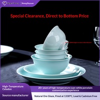 Vaisselle de style chinois moderne en porcelaine blanche de Jingdezhen, sous glaçure bleu-vert, haut de gamme, compatible micro-ondes, pour la maison
