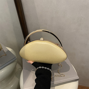 Bolso <span class=keywords><strong>de</strong></span> Mano Personalizado <span class=keywords><strong>de</strong></span> Acrílico, Color Caramelo, Forma <span class=keywords><strong>de</strong></span> <span class=keywords><strong>Huevo</strong></span> <span class=keywords><strong>de</strong></span> Ganso, Pequeño, con Cadena para Mujer, para Cena, Fiesta, Banquete - Product Image 1