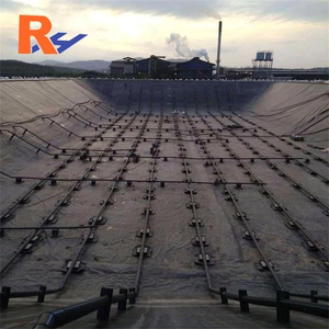 غشاء أرضي بلاستيكي أسود مضاد للتسرب ومقاوم للأشعة فوق البنفسجية من البولي إيثيلين عالي الكثافة لبرك تبخر الملح في مشروع بيرو - Product Image 4