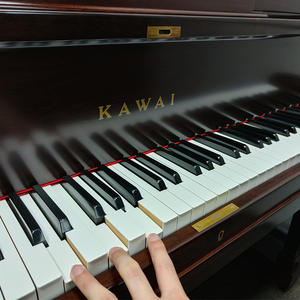 KAWAI-Piano droit japonais original BL12 en bois, acajou, tonalité chaude, tonalité stable, pas stable, commandes en gros - Product Image 2