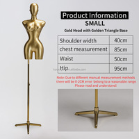 Mannequin féminin en fibre de verre avec des courbes généreuses, fesses volumineuses, modèle brésilien, plaqué multicolore, demi-corps, support pour adultes