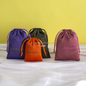 Bolsa de Embalaje de Joyería de Satén de Seda Personalizada, 9*12cm, Lujosa, a Prueba de Polvo, para Guardar Collares, Maquillaje, Bodas/Navidad - Product Image 5