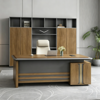 Bureau de direction moderne de luxe avec armoire de rangement, table de PDG en bois, mobilier de bureau à domicile, poste de travail