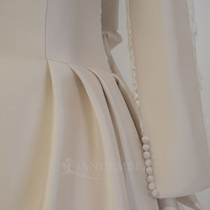 Vestido de Novia Musulmán Moderno NT05, Cuello Alto, Manga Larga, Encaje, Flores de Cristal, Color Champán, Corte en A - Product Image 5