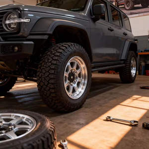 Jantes en alliage forgé RSJ à 5 trous, design échelonné, aluminium A356, finition chromée, ajustement universel, garantie 3 ans, neuves - Product Image 2