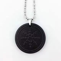 Vente flash : pendentif en forme de pièce de monnaie quantique en lave, design énergétique, bijoux scalaires, breloques avec carte nano et boîte
