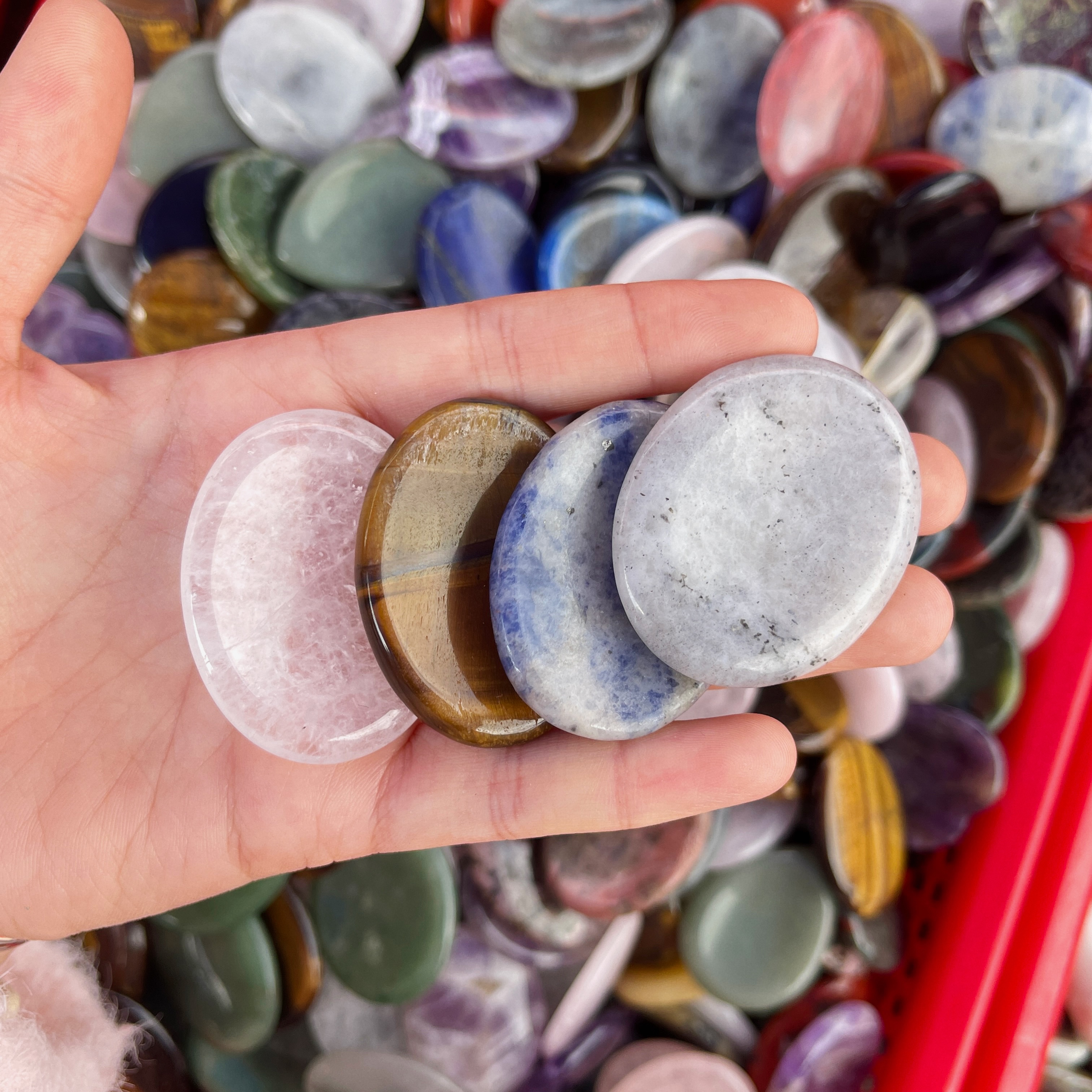 Wholesale Water Drop Thumb Stone Egg Shape Tear Drop Stress Relief Palm Worry Stone Natural Chakra Stone Jade Message