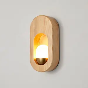 Modern Wooden Bedside Lamp Wall Mounted Nordic Natural Color G4 Led Wall Lamp For Hotel