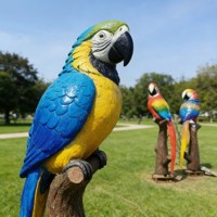 Nouvelle conception, statue de perroquet en résine de grande taille personnalisée pour l'extérieur, sculpture de perroquet en fibre de verre, animal en gros
