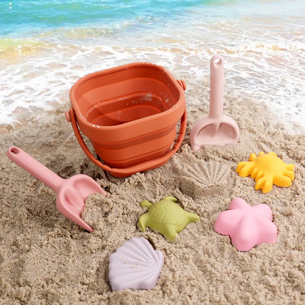 Juego de juguetes de arena para exteriores, sin Bpa, para bebés, niños, niños pequeños, juguetes de playa plegables de silicona, 2024, nuevo juego de juguetes de playa con cubo de playa