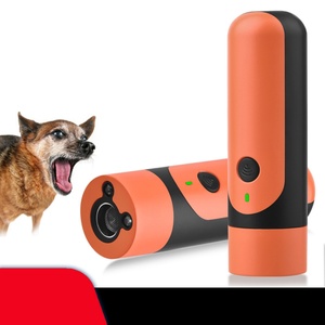 Répulsif à ultrasons pour chiens avec deux lumières clignotantes, fréquence variable à 3 vitesses 25000-40000Hz, rechargeable par USB-C 300mAh - Product Image 3