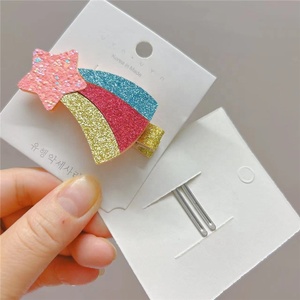 Barrettes à cheveux scintillantes mignonnes pour bébés filles, 4 pièces/ensemble, barrettes en peluche, barrettes à cheveux pour enfants, pompons, barrettes à pression pour enfants - Product Image 6