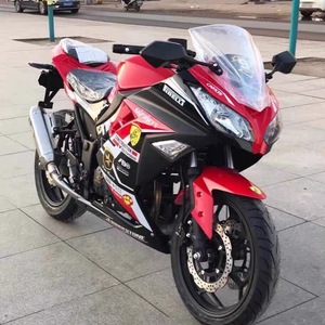 Kawasaki <span class=keywords><strong>Ninja</strong></span> <span class=keywords><strong>250R</strong></span> EX250 Moto Supersportiva con Potenza Elevata, Pneumatici Antiscivolo, Sistema Frenante Stabile e Design alla Moda - Product Image 4