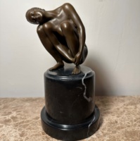 Sphinx ailé égyptien ancien en bronze, sculpture de style mythologique rétro européen, ornement artistique, décoration intérieure et objet de collection