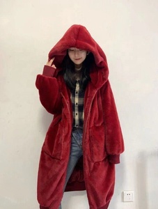 Cappotto Lungo in Finta Pelliccia di Zibellino con Cappuccio, Nuovo Stile Autunno-Inverno 2025, Bestseller alla Moda per Donne - Product Image 3