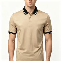 Polo homme à manches courtes personnalisé avec logo, coupe ajustée, confortable et respirant, idéal pour les activités de plein air, le bureau et la ville.