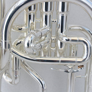 Cuerno de <span class=keywords><strong>tenor</strong></span> de la mejor calidad en Eb Alto Saxhorn Copia Trompeta plateada de marca famosa - Product Image 5