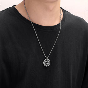 Junjiang SN0112 गर्म बिक्री बौद्ध धर्म ग्रंथों ओम मणि padme हम दौर लटकन स्टेनलेस स्टील थाई ताबीज हार - Product Image 6