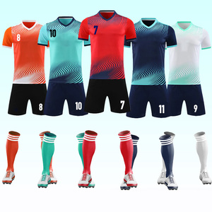 Maillots de football personnalisés en gros, respirants, nouveaux designs de logo, maillots de football professionnels en mesh - Product Image 1
