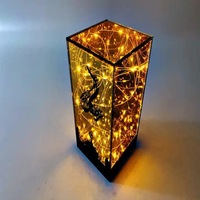 Lampe LED en verre sculptée à la main, forme géométrique unique, ornement doré, vente en gros d'usine, exceptionnellement économique