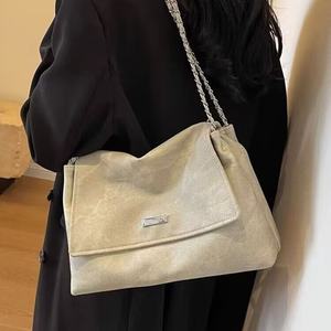 Sac à Bandoulière à Chaîne en Cuir Texture Daim avec Boucle en Métal pour Femme - Product Image 3