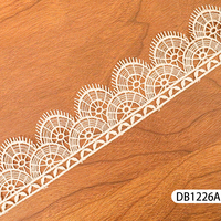 Fournisseur d'Or : Bordure en dentelle brodée française personnalisée pour voile de luxe, broderie soluble dans l'eau blanche tissée pour chaussures et sacs