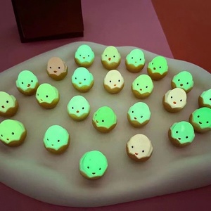 Adornos de Resina Multicolor Luminosos de Patos Amarillos de Dibujos Animados, Muñecos de Pollo, Micro Paisajes, Joyería Creativa, Accesorios de Manualidades, Juguetes - Product Image 5