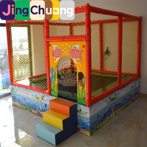 Grand <span class=keywords><strong>trampoline</strong></span> de maternelle, lit de rebond extérieur, équipement de terrain de jeu intérieur, aire de jeux carrée extérieure pour enfants - Product Image 1