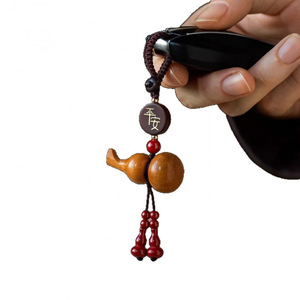 Llavero de madera de durazno con forma de calabaza, hecho a mano con cuerda trenzada, adorno de estilo chino para bolso y regalo - Product Image 5