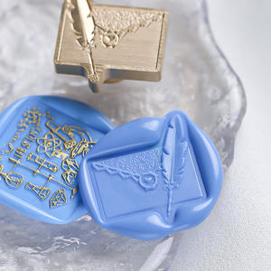 <span class=keywords><strong>Série</strong></span> de produits de <span class=keywords><strong>saison</strong></span> pour la remise des diplômes en gros : Enveloppe, Chapeau de diplômé, Uniforme de bachelier, Sceau de cire pour voyage de remise des diplômes - Product Image 4