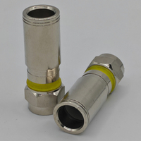 Adaptador de Conector Cuádruple RG6 con Blindaje de Compresión Tipo F para Cable Coaxial de TV Satelital LNB