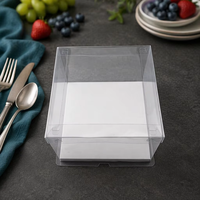 Boîte à gâteau carrée transparente pliable de 6 pouces en PET avec base blanche, design discret, emballage alimentaire sûr pour gâteaux et pains