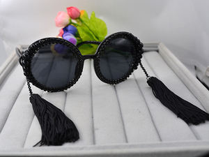 Lunettes de soleil Vintage pour femmes, en forme ronde, amusantes, avec chaîne et pompon, personnalisées, nouvelle collection, - Product Image 2