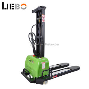 Apiladores de carga automática LIEBO, carretilla elevadora portátil de elevación de carga automática de 0,7 toneladas, apilador semieléctrico, precio bajo - Product Image 3