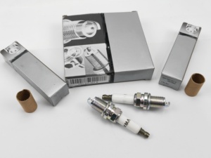 Vente flash - Pièces de moteur automobile haute performance - Bougie d'allumage - Bougie d'allumage en iridium 06H905601A pour <span class=keywords><strong>Audi</strong></span> A4 A5 VW Passat Golf Jetta - Product Image 3