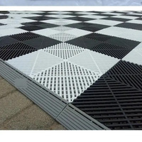 Lettrage inversé PVC40 * 40*1.8cm Grille d'épissure de salle de lavage de voiture Partition sans fente 4S Tapis de magasin Installation par clic Revêtement de sol en vinyle