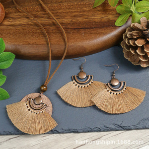 Conjunto de collar y pendientes con borlas de madera, chapado en bronce antiguo, estilo bohemio, joyería para mujer, conjuntos de joyería de moda para fiestas - Product Image 2