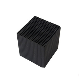 Carbón activado de nido de abeja Jiangsu Square para el tratamiento de gases y aguas residuales, carbón negro de cáscara de coco, astillas de madera, cáscaras de frutas - Product Image 3