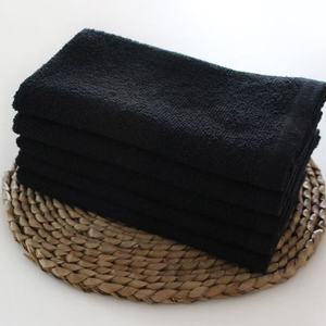 Lot de 10 serviettes noires extra-longues en pur coton, fines et absorbantes, adaptées aux salons de beauté, aux salons de coiffure, aux bains de pieds, aux saunas - Product Image 4