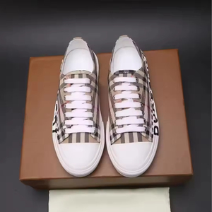 รองเท้าผ้าใบดีไซเนอร์หรูรองเท้าลำลองคุณภาพสูงรองเท้าผ้าใบแฟชั่นสไตล์การเดินรองเท้าเทนนิสสำหรับผู้ชายและผู้หญิงใช้ได้ทั้งชายและหญิง - Product Image 3