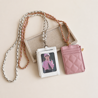 Porte-cartes tendance en cuir PU à suspendre au cou pour femme, mini portefeuille avec chaîne, sac cadeau – Vente en gros